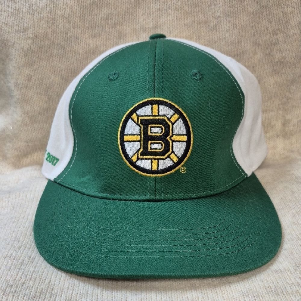 NHL Boston Bruins Small Stretchfit St Patrick's Day Hat - NWOT